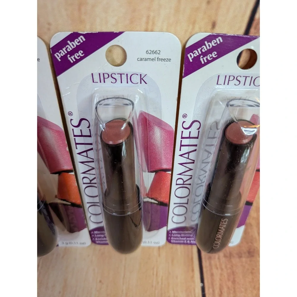 Colormates lot lipstick